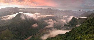 Ausschnitt aus der Projektion Cauca (2013). Still (01.38). Aus der Reihe Atlas der Anden. Sammlung des Künstlers Camilo Echavarría, Medellín | Bild: Camilo Echavarría