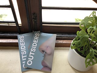Die ‘Outsiders’ Publikation ist da! © Foto: Zoya Die ‘Outsiders’ Publikation ist da!