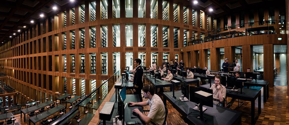 Still de You are wanted Temporada 2, Episodio 1: Big Brother este vigilando: En la Central de Cibercomandos, EE.UU.  