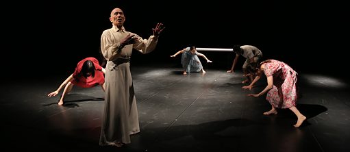 Japanisches Butoh-Tanztheater