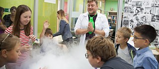 Präsentation der Online-Universität „KinderUni“