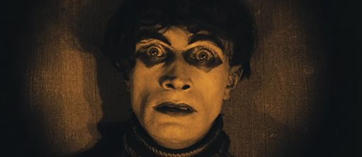 Szene aus dem Film 'Das Cabinet des Doktor Caligari'. Nahaufnahme eines Mannes