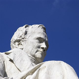 博物學家亞歷山大·馮·洪堡德的雕像受到批評聲浪撼動。