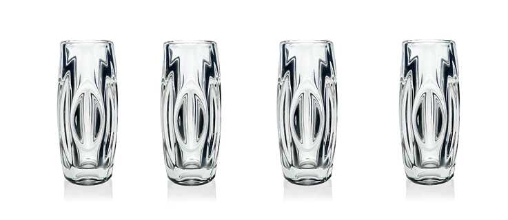 Váza č. 914, tzv. „bullet vase“ Rudolfa Schrötera z roku 1955, bílé provedení