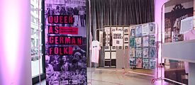 Die Ausstellung „Queer as German Folk“ ist noch bis zum 3. August im Goethe-Institut New York zu sehen