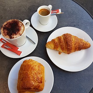 Das Express-Frühstück (Paris, Frankreich)