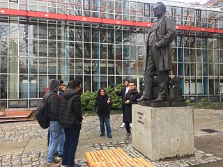 „In der Zeit vom 24.3.-31.3.2019 erlebten wir eine spannende Zeit auf unserer Berliner Informationsreise. Wir besuchten die Technische Universität Berlin und lernten die Hauptstadt und ihre Sehenswürdigkeiten kennen“.