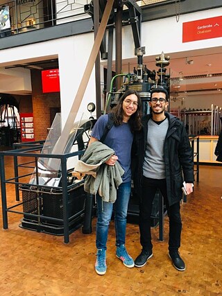 „Ein Highlight unsere Informationsreise Reise war der Besuch des Deutschen Technikmuseums Berlin. Wir standen staunend vor den hervorragend anschaulich präsentierten technischen Ausstellungsobjekten“.