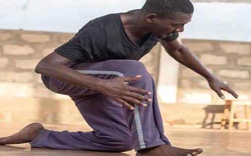 Die Premiere einer Tanzperformance der Compagnie Woenyo aus Togo.