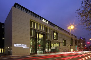 Stadtbibliothek Duisburg, Zentralbibliothek