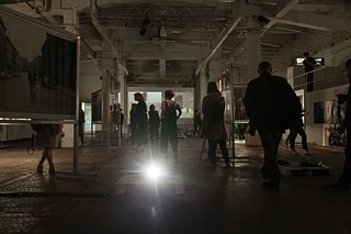 Besucher der Ausstellung „Geniale Dilletanten“ &copy; © Alexey Myslitsky Ausstellung „Geniale Dilletanten“