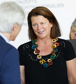 Marianne Hepp, Präsidentin des IDV