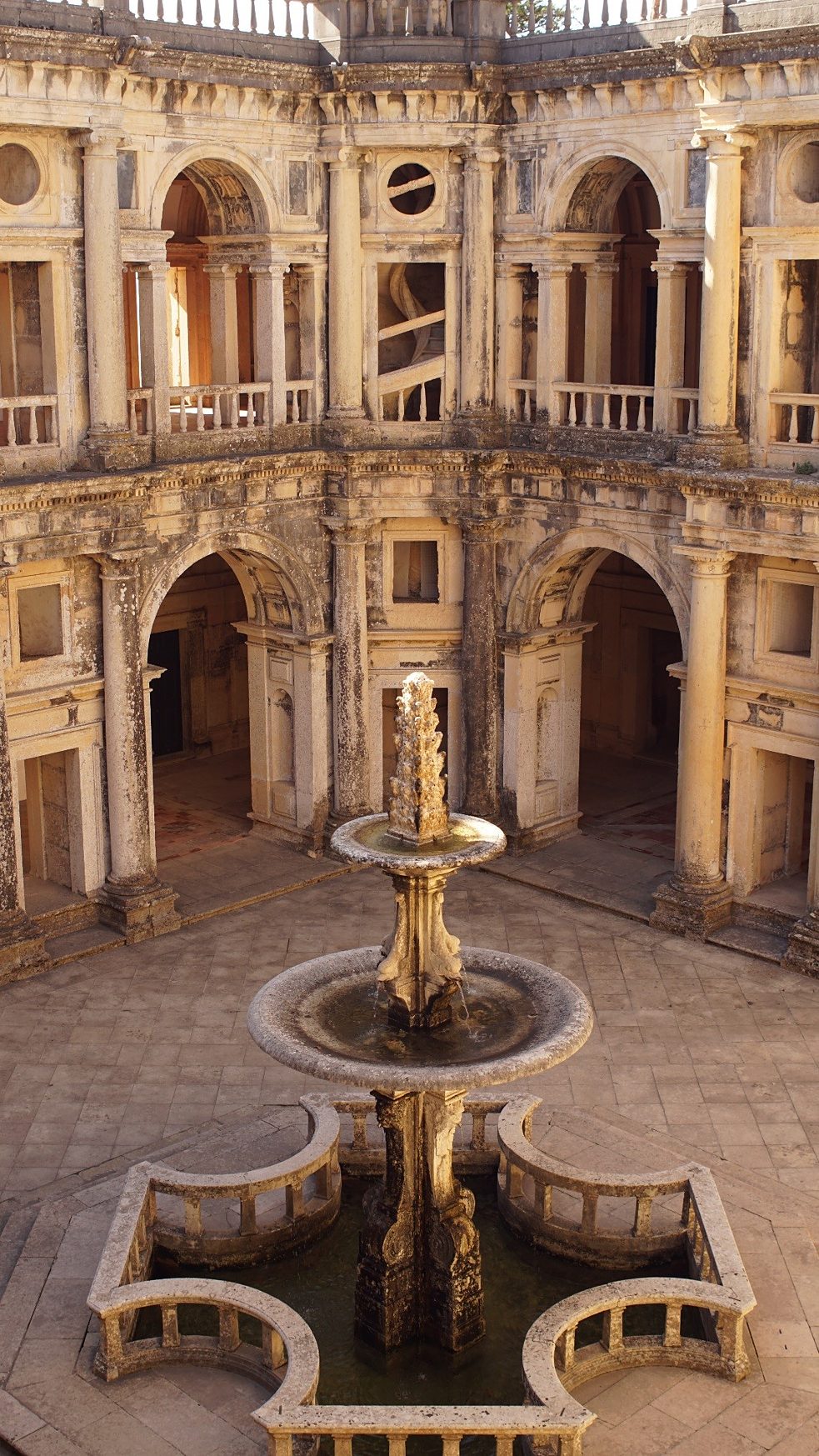 Beim Besuch des Klosters des Christusordens in Tomar, welches außerdem eine Burg der Tempelritter war