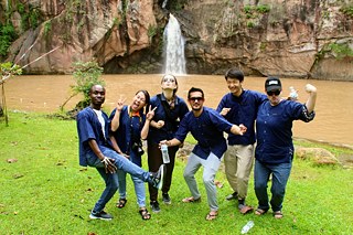 Das Lehrerteam (v.l.n.r.: Ghana, Philippinen, Deutschland, Philippinen, Japan, USA)