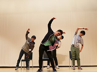   &copy; © Goethe-Institut Tokyo PASCH Theater Zühlke Text1