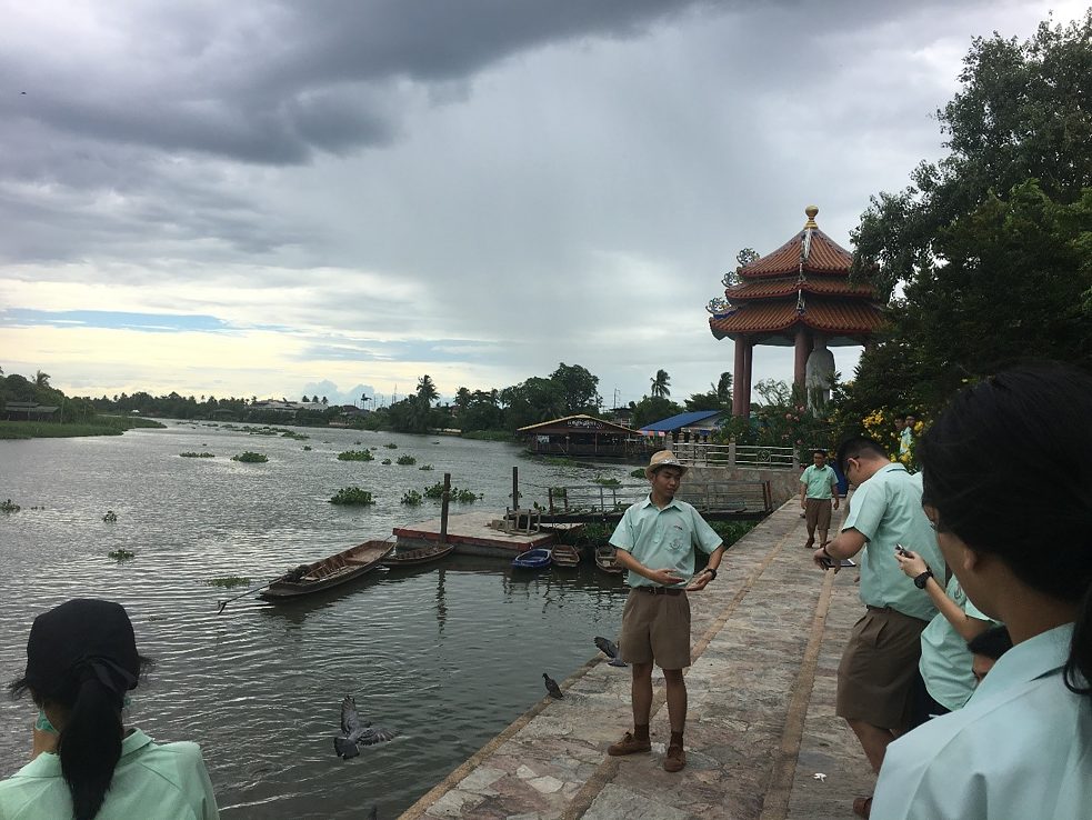 Auf dem Schulausflug- immer für ein gutes Foto posen