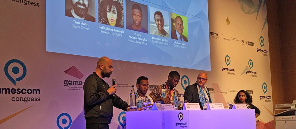 „Enter Africa“ auf dem gamescom congress. Es diskutieren Johannes Ebert, Generalsekretär des Goethe-Instituts, Bethlehem Anteneh („Enter Africa“ Addis Abeba), Dagmawi Bedilu („Enter Africa“ Addis Abeba) und Prince Andrew Ardayfio („Enter Africa“ Accra) mit dem Moderator Tino Hahn