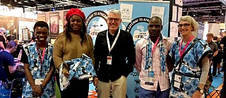 Enter Africa am Messestand mit Martin Lorber, Head of PR von Electronic Arts (EA)