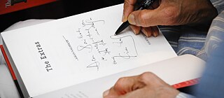 Signature Kiran Nagarkar