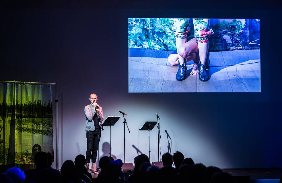 A viagem de formol. Fórum Humboldt Berlim.