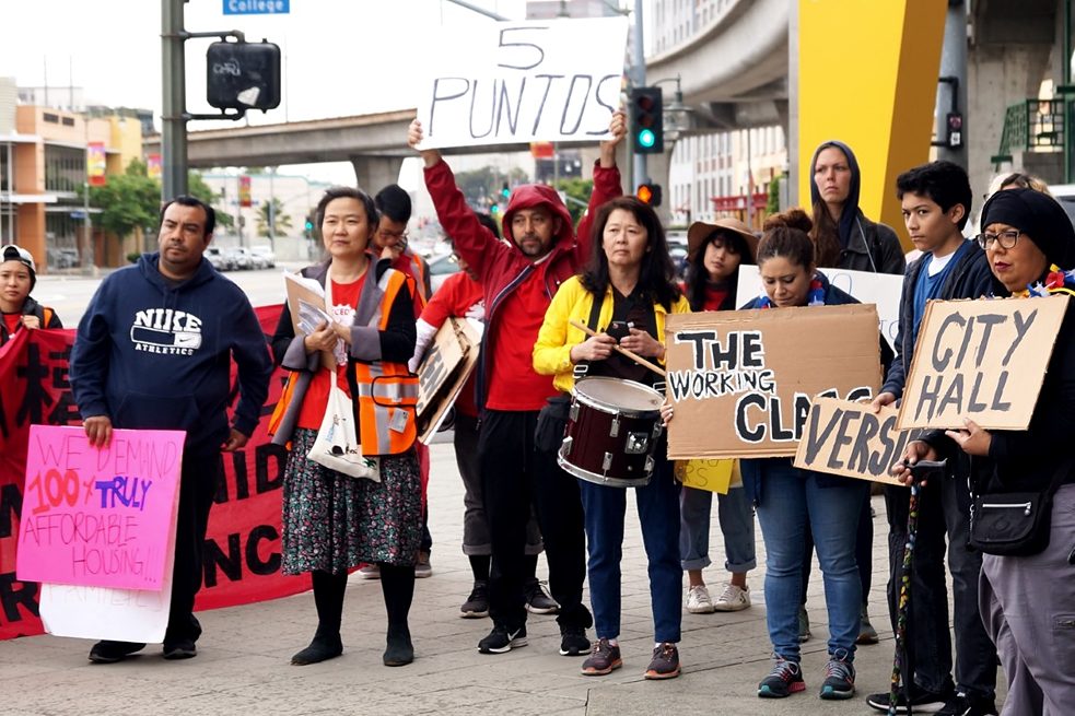 Participants at the "Chinatown Is Not For Sale" march in Los Angeles, Mai 2019 
