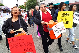 Participants at the "Chinatown Is Not For Sale" march in Los Angeles, Mai 2019 
