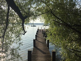 Der Seezugang der Akademie für Politische Bildung Tutzing