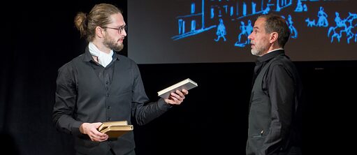 Сцена из спектакля