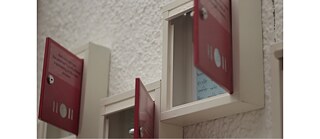 5 gms | 70 gsm | 1000 x 1000 incidents © Annette Jacob