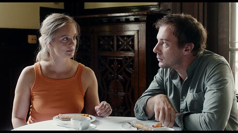 adam-und-evelyn_stills_21