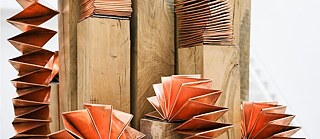 ©Art: Ferdinand Makouvia , Photo: Excerpt of a photo by Peter Houston