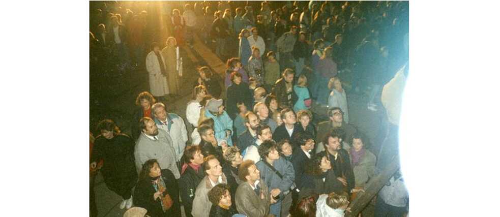 On the Wall at the Brandenburg Gate: Berlin, 10 November 1989