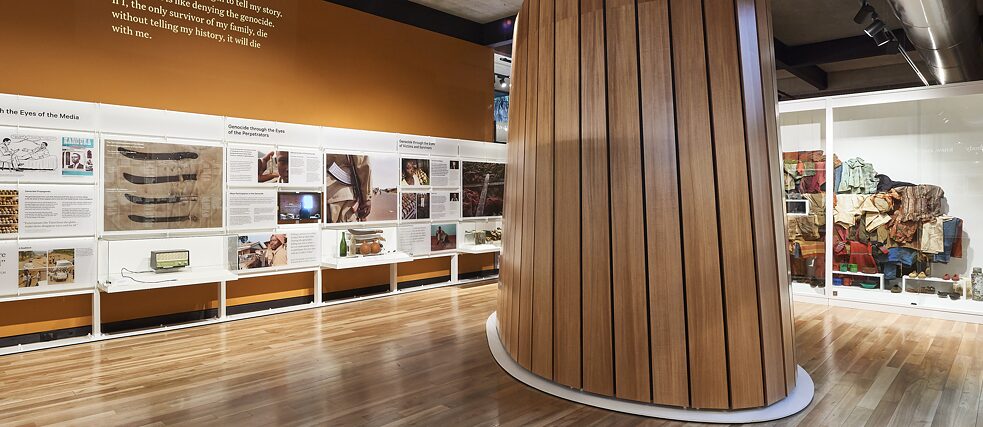 התערוכה המרכזית במרכז לשואה ולרצח עם – אחד מהאולמות שעוסקים ברצח העם ברואנדה. 