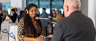 Der lokale Radiosender WPFW übertrug die gesamte Eröffnung des Goethe-instituts in Washington als Live-Sendung