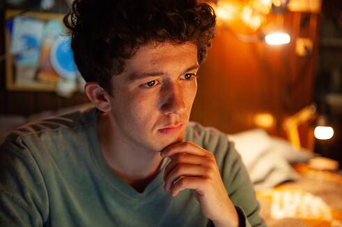 Standbild aus der Netflix-Serie „How to sell Drugs Online (Fast)“