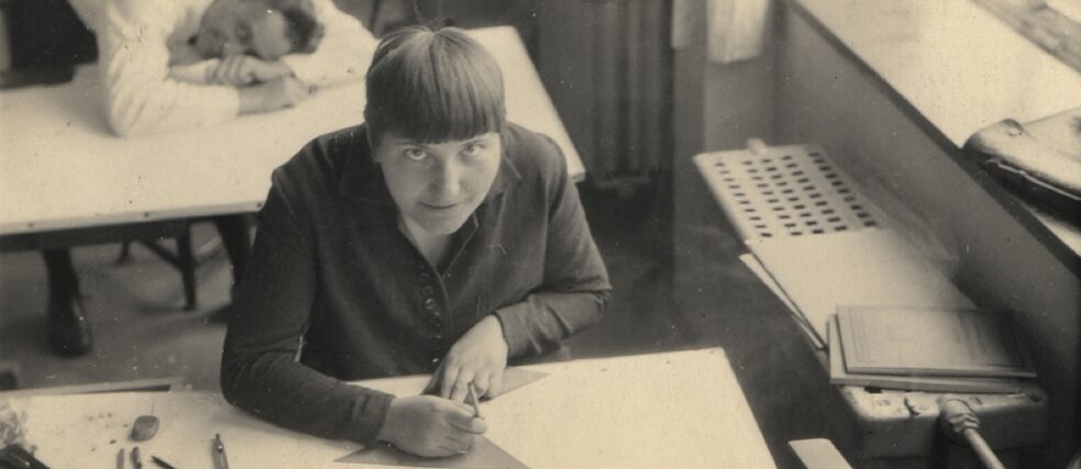 Lotte Beese coby studentka architektury ve škole Bauhaus, kolem 1928
