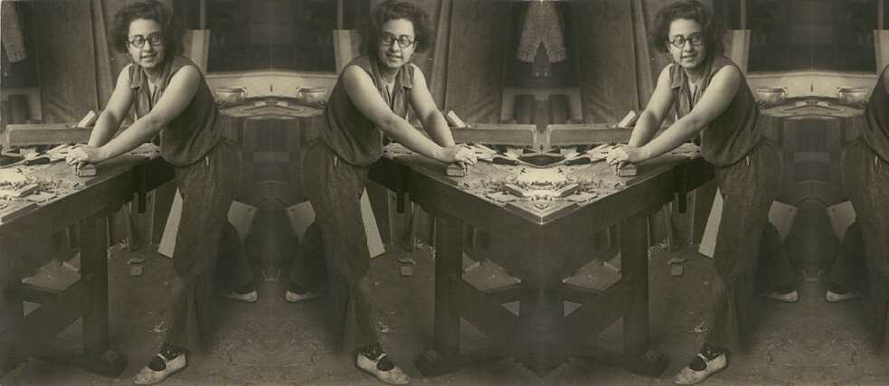 Wera Meyer-Waldeck (1906-1964) in der Tischlerei am Bauhaus Dessau, 1930.