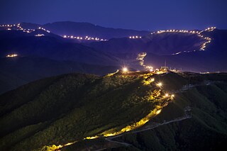 Die Südliche Grenzlinie (SLL) der DMZ in der Nähe des Eulji-Observatoriums im Kreis Inje, Gangwon-Provinz. 