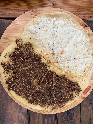 Man’oushe wird gewöhnlich zum Frühstück gegessen