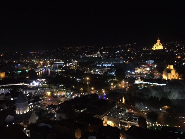 Tbilisi bei Nacht
