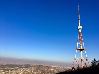 Berg mit Fernsehturm