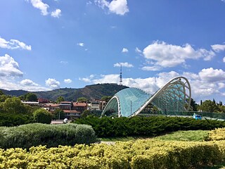 Friedensbrücke und Reichstag