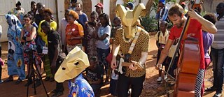 Ist das ein Mensch 1