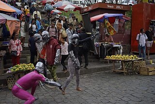 Ist das ein Mensch 2