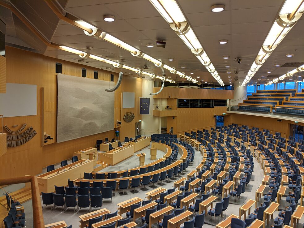 Der Plenarsaal des Riksdag