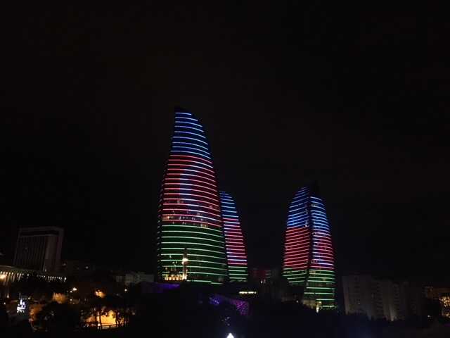 Flammentürme in Baku