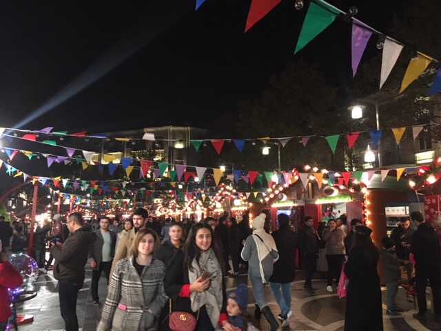 Weihnachtsmarkt in Baku