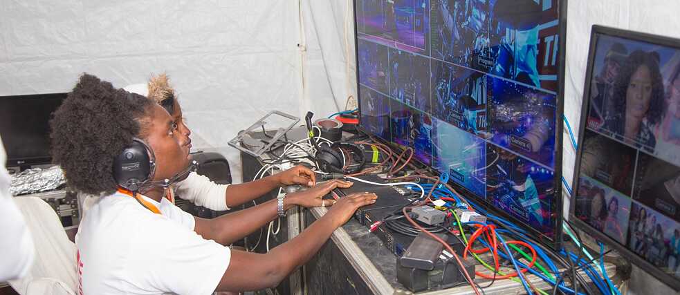 A look behind the scenes at the festival. 
