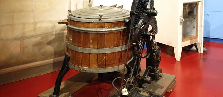 Elektriline pesumasin aastast 1930, Museum Industriekultur, Nürnberg