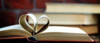 Liebe in der Bibliothek